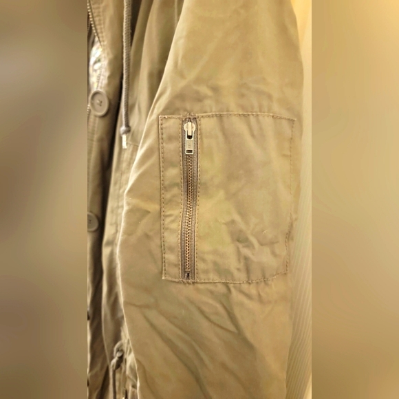 Jacket - Picture 12 of 12